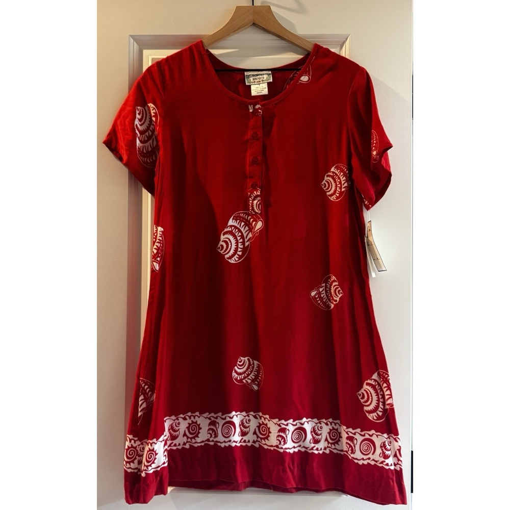 Desert Shores Red Seashell Print Rayon Shift Dress NWT Size Small Beach Resort